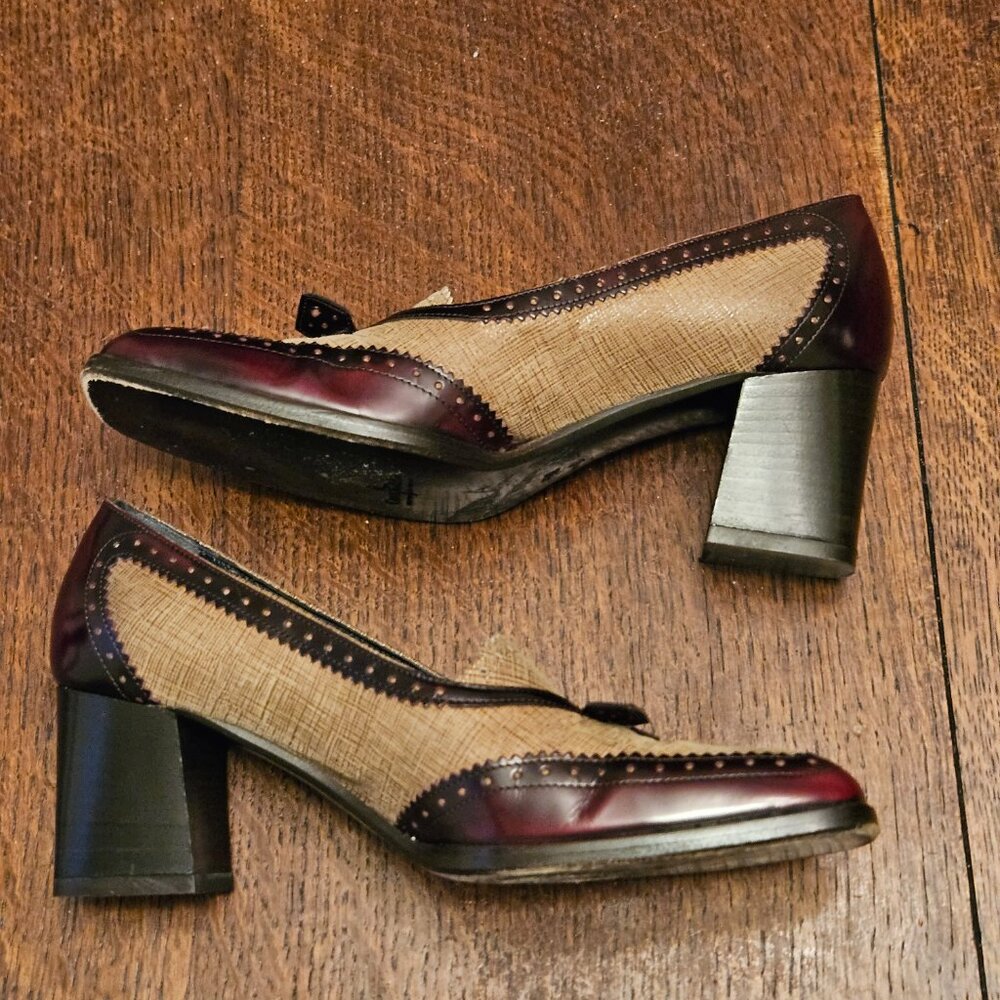 Vintage Cole Haan Loafers. Handmade in Itay. 2.5" Heel. Size 5 1/2 - Picture 3 of 6